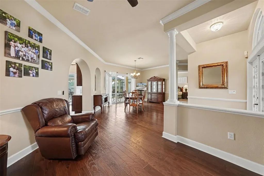 18817 Wimbledon Circle Lutz FL 33558