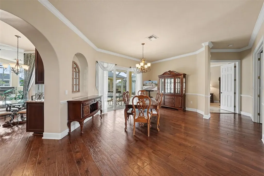18817 Wimbledon Circle Lutz FL 33558
