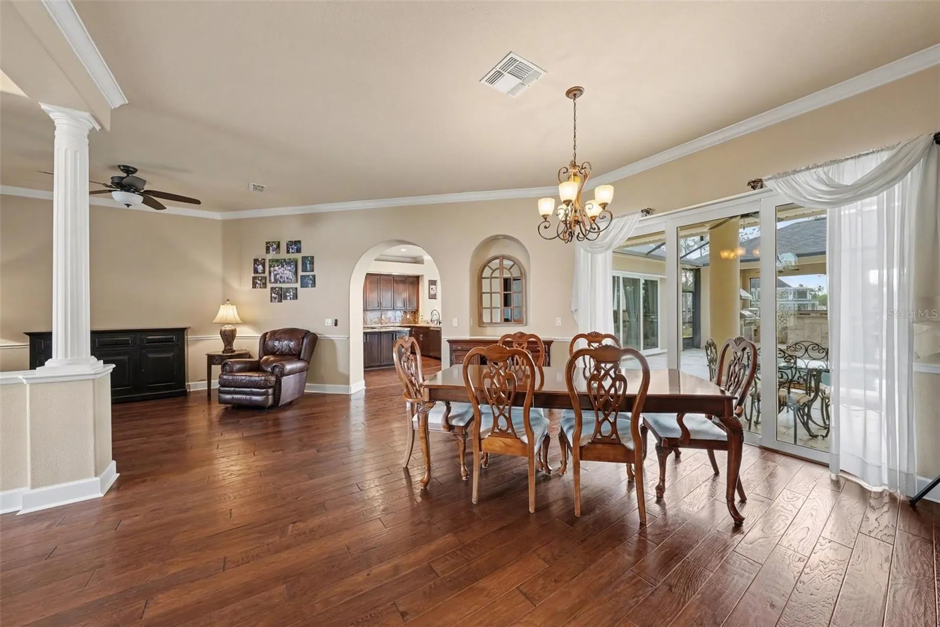 18817 Wimbledon Circle Lutz FL 33558