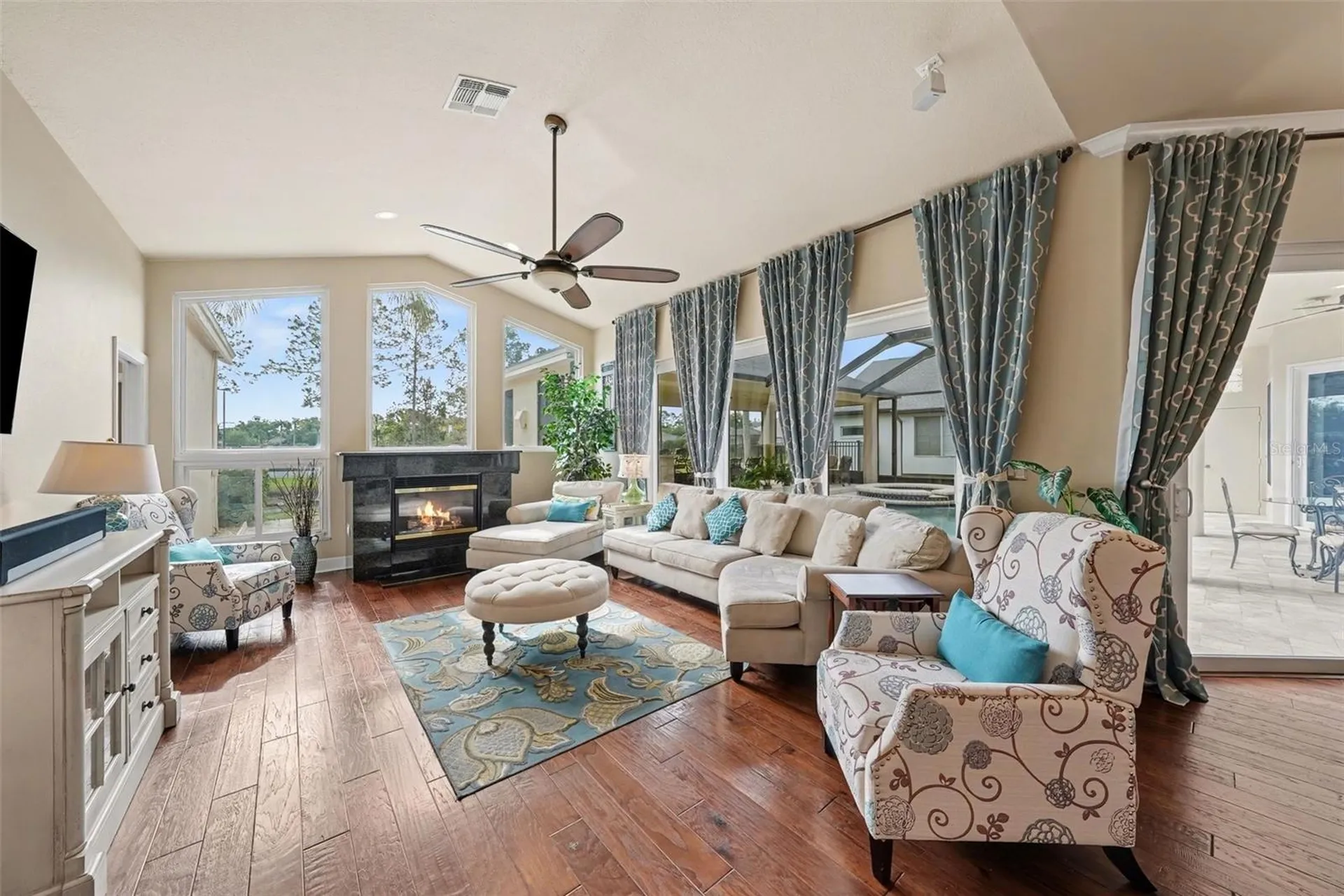 18817 Wimbledon Circle Lutz FL 33558