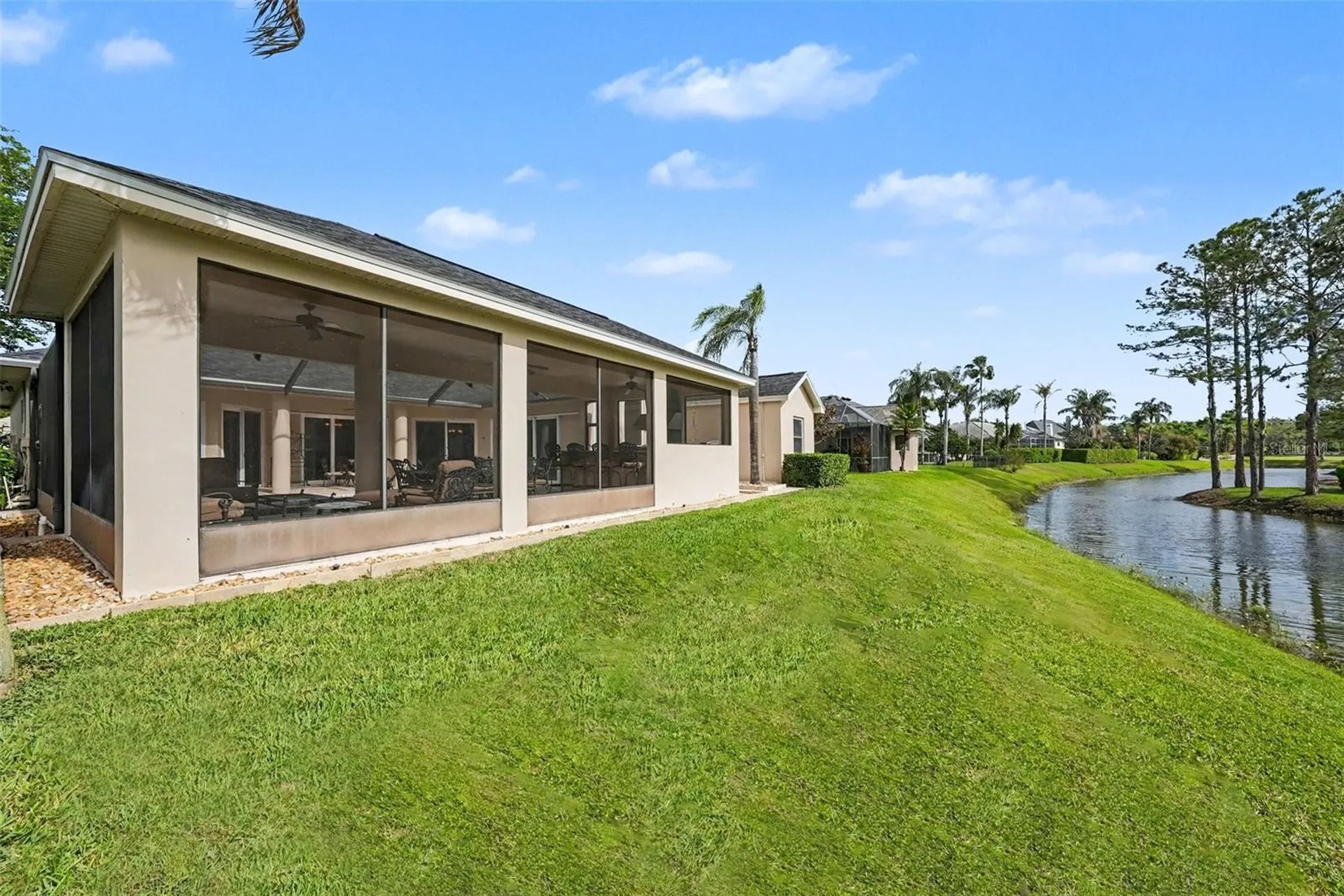 18817 Wimbledon Circle Lutz FL 33558