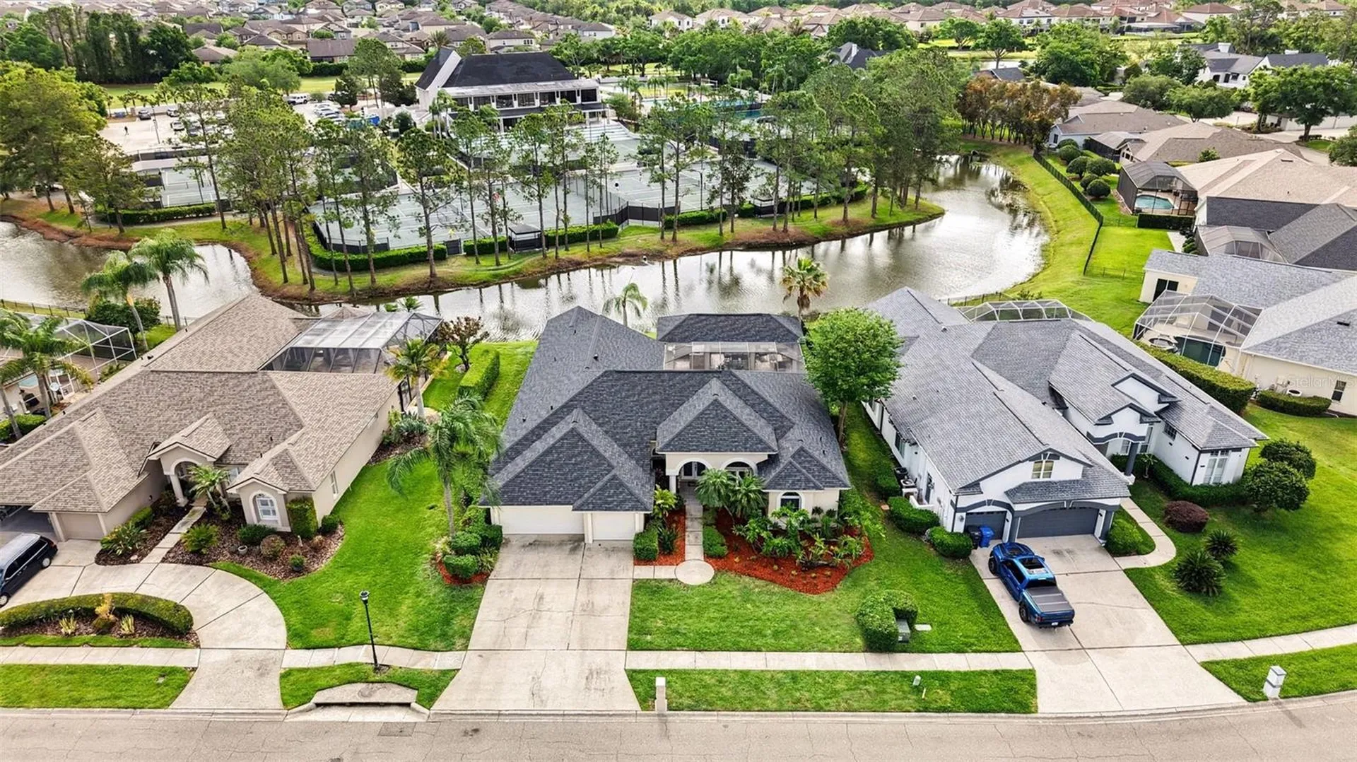 18817 Wimbledon Circle Lutz FL 33558
