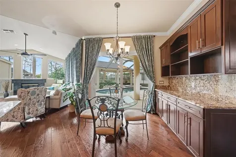 18817 Wimbledon Circle Lutz FL 33558