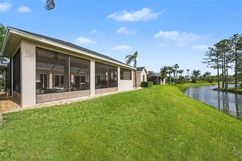 18817 Wimbledon Circle Lutz FL 33558