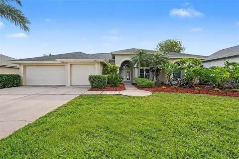 18817 Wimbledon Circle Lutz FL 33558