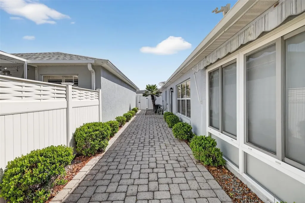 1808 Peachtree Avenue The Villages FL 32162
