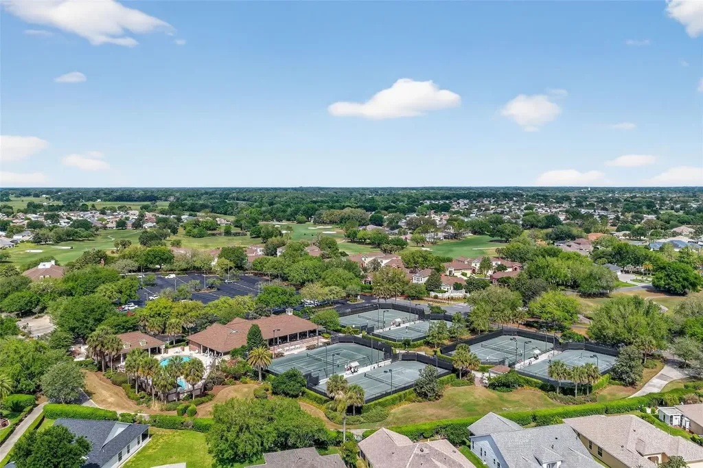 1808 Peachtree Avenue The Villages FL 32162