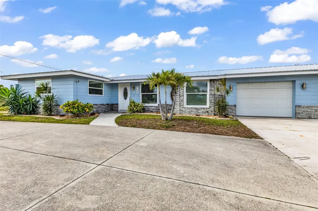 21285 Edgewater Drive Port Charlotte FL 33952