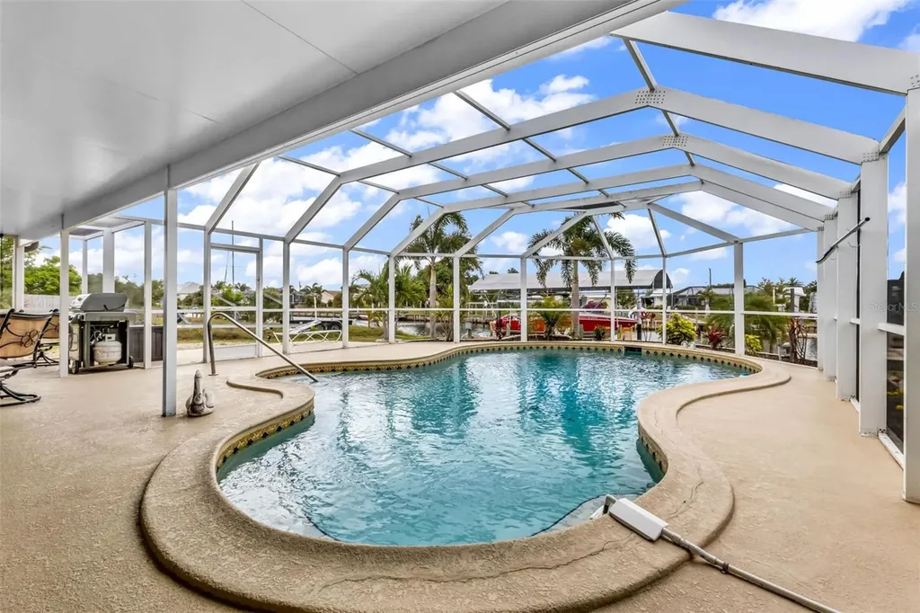 21285 Edgewater Drive Port Charlotte FL 33952