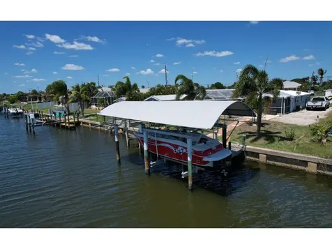 21285 Edgewater Drive Port Charlotte FL 33952