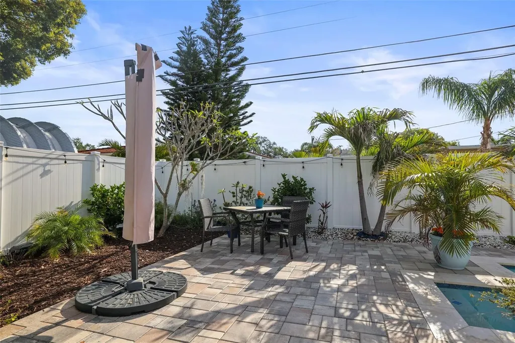 1471 San Roy Drive Dunedin FL 34698