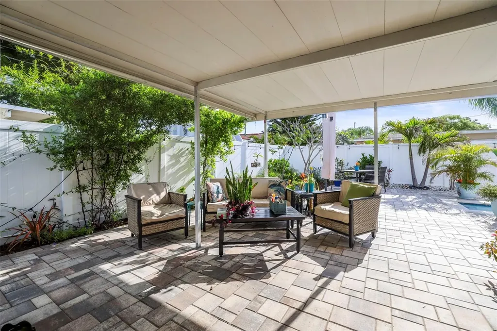 1471 San Roy Drive Dunedin FL 34698