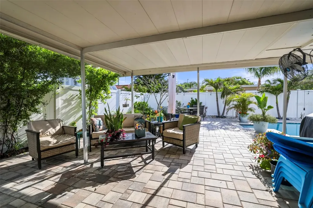 1471 San Roy Drive Dunedin FL 34698