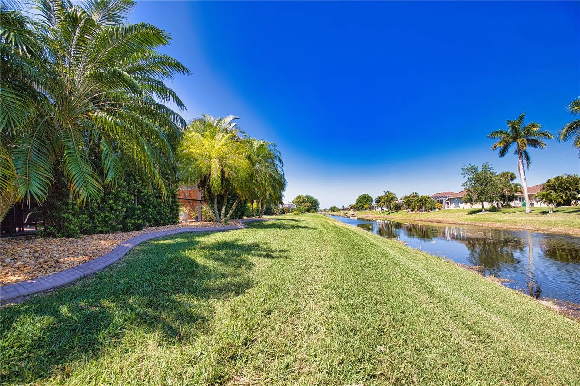 39 Medalist Road Rotonda West FL 33947