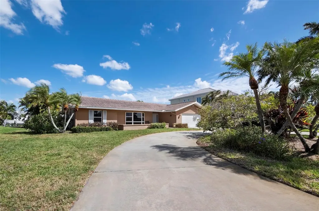 741 Old Compass Road Longboat Key FL 34228