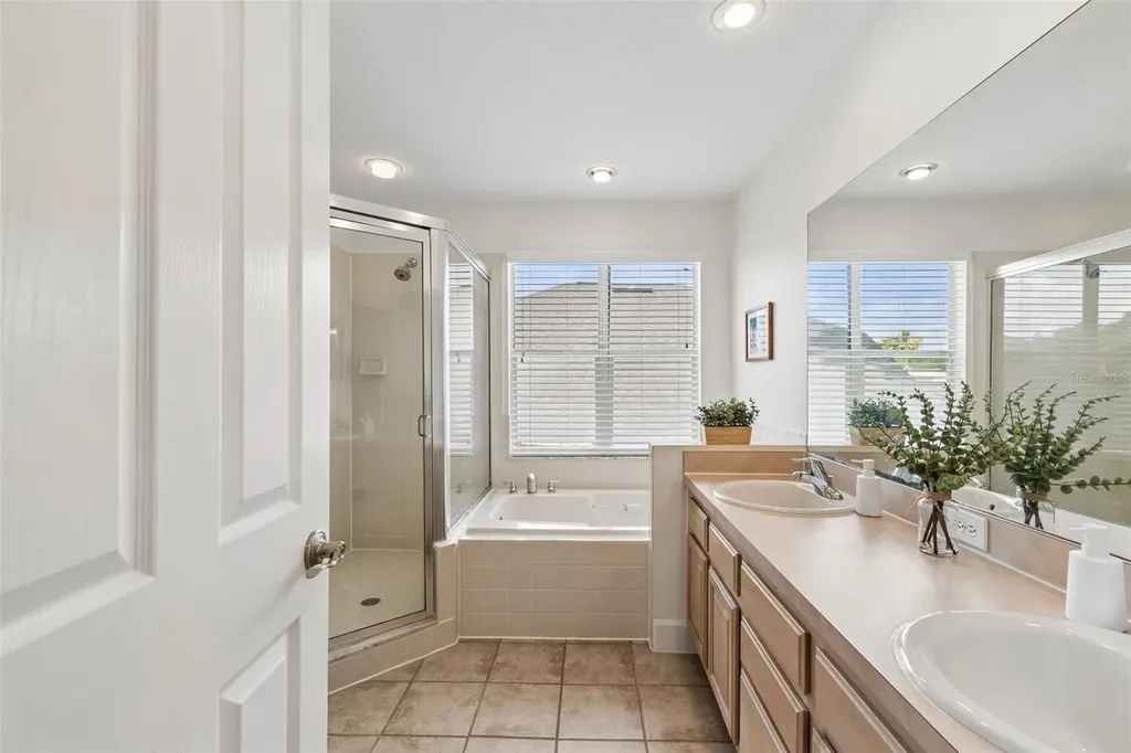 5414 Avenal Drive Lutz FL 33558