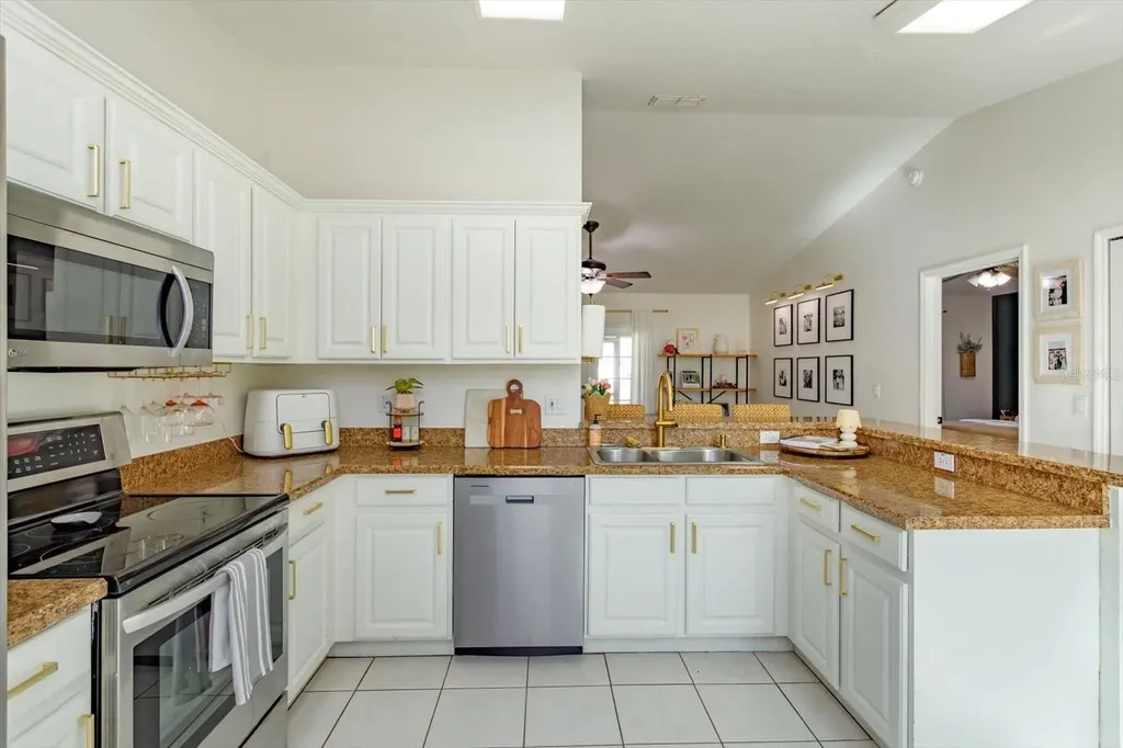 1044 Arbor Hill Circle Minneola FL 34715