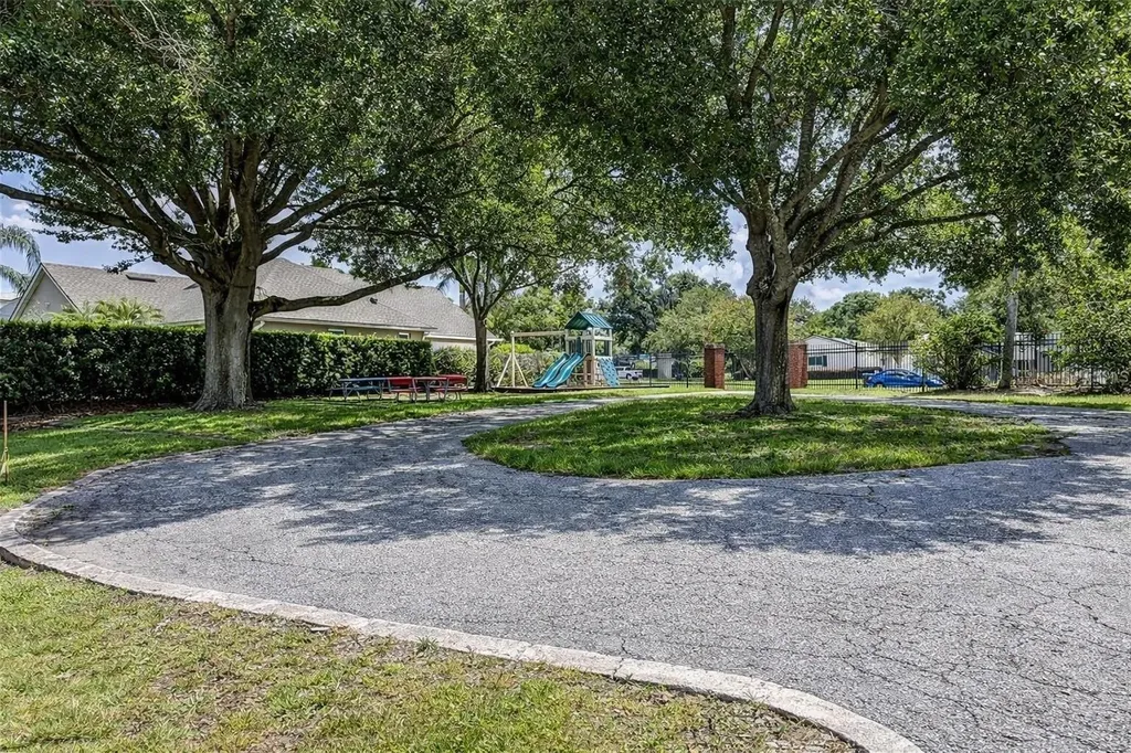 4222 Old Dominion Road Orlando FL 32812