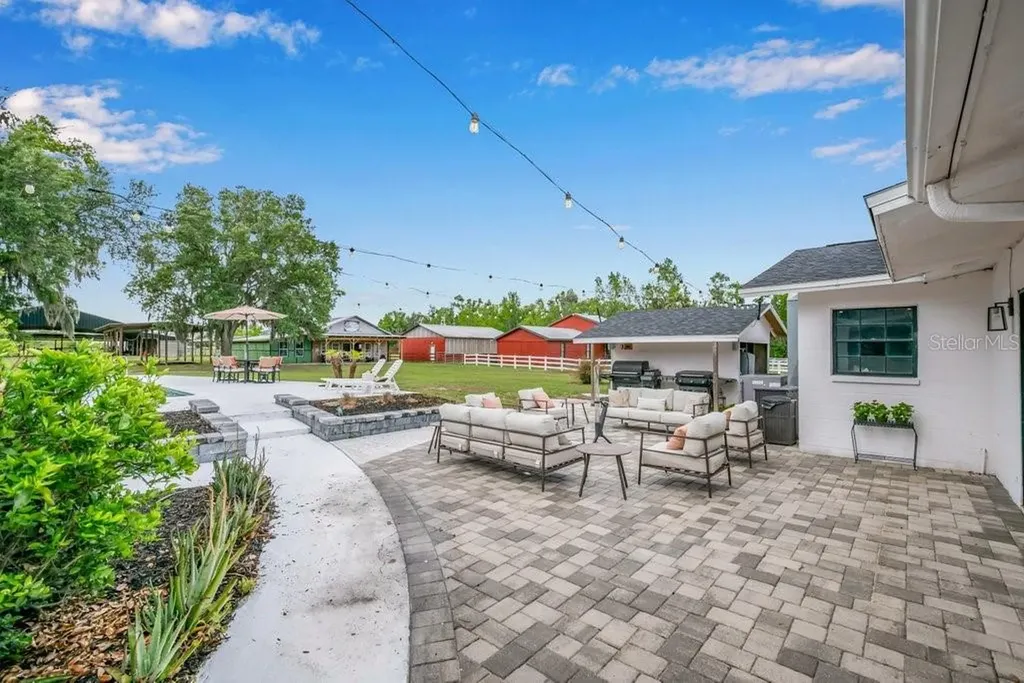 7820 Lithia Pinecrest Road Lithia FL 33547