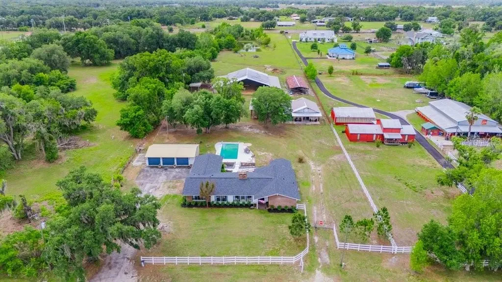 7820 Lithia Pinecrest Road Lithia FL 33547