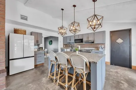 7820 Lithia Pinecrest Road Lithia FL 33547