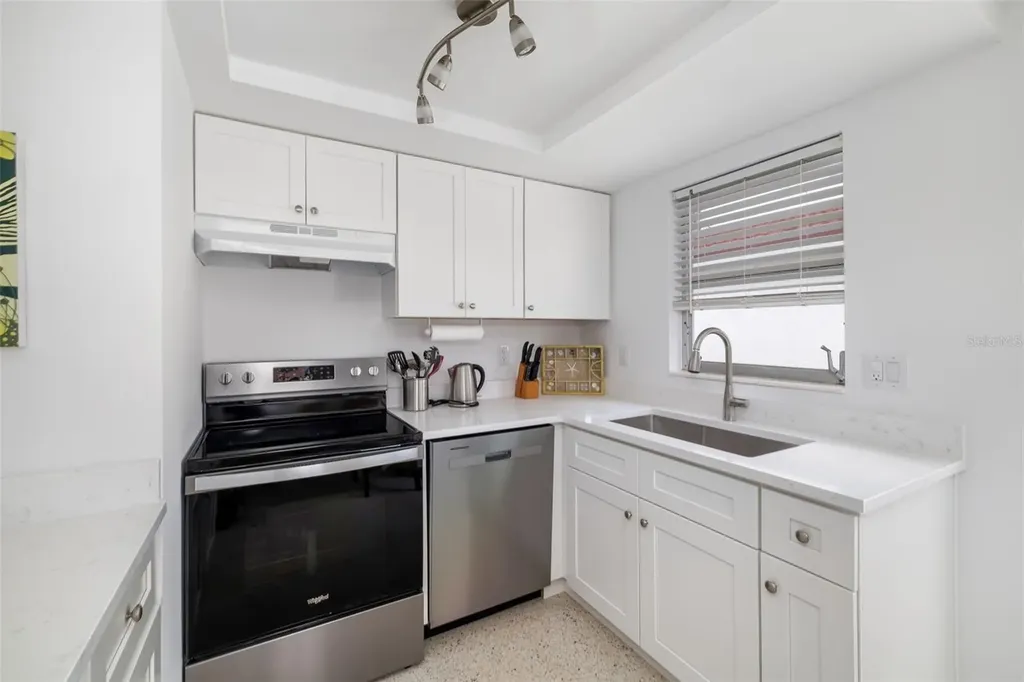 6154 Midnight Pass Road Sarasota FL 34242
