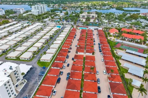 6154 Midnight Pass Road Sarasota FL 34242