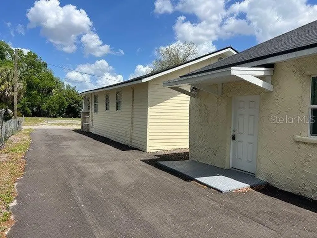 2209 E 19th Avenue Tampa FL 33605
