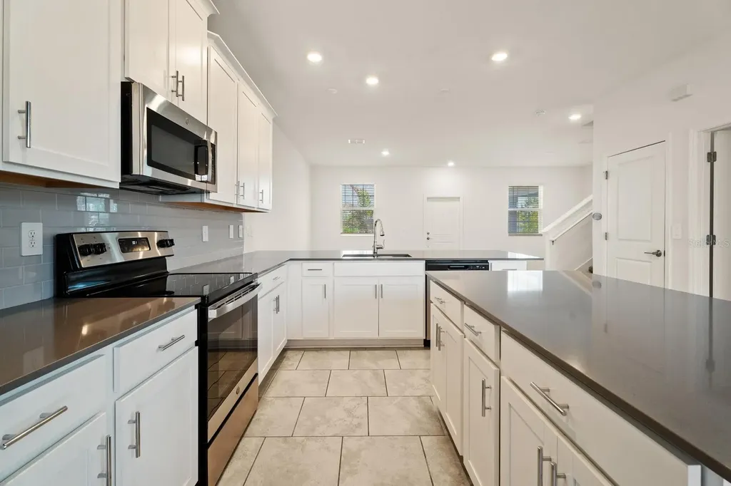 1838 Tohoqua Boulevard Kissimmee FL 34744