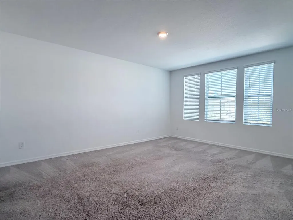 1542 Discovery Street Davenport FL 33896