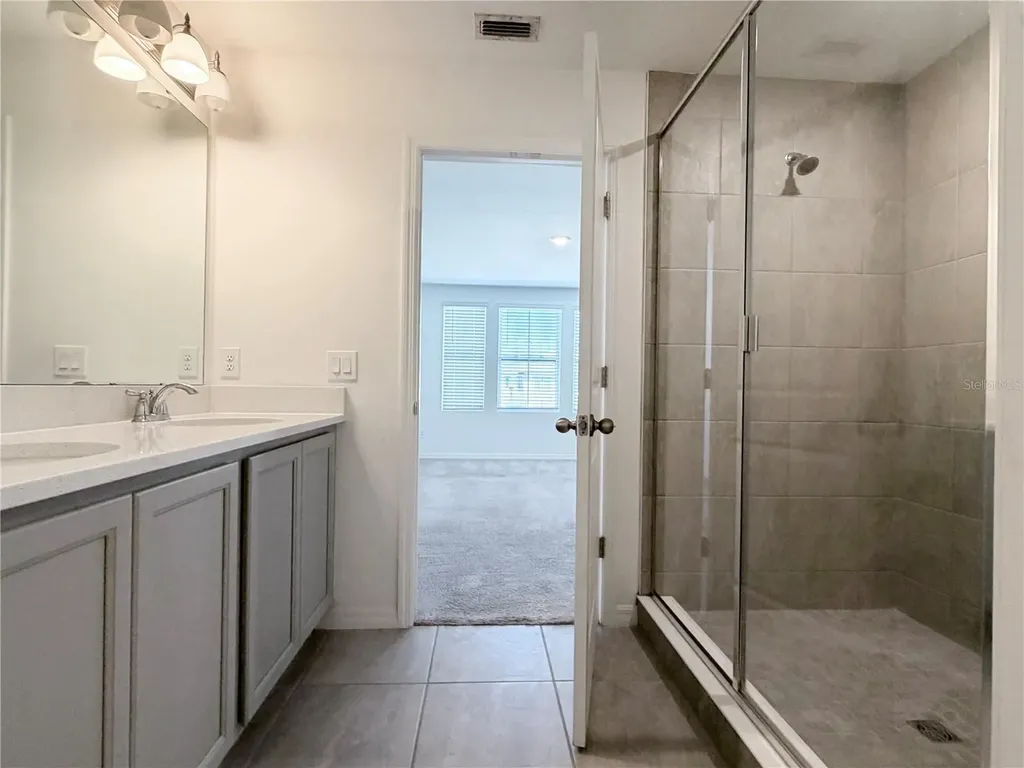 1542 Discovery Street Davenport FL 33896
