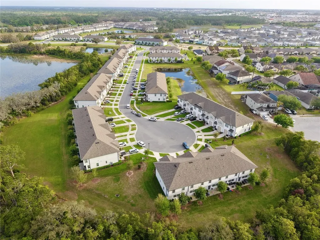 1542 Discovery Street Davenport FL 33896