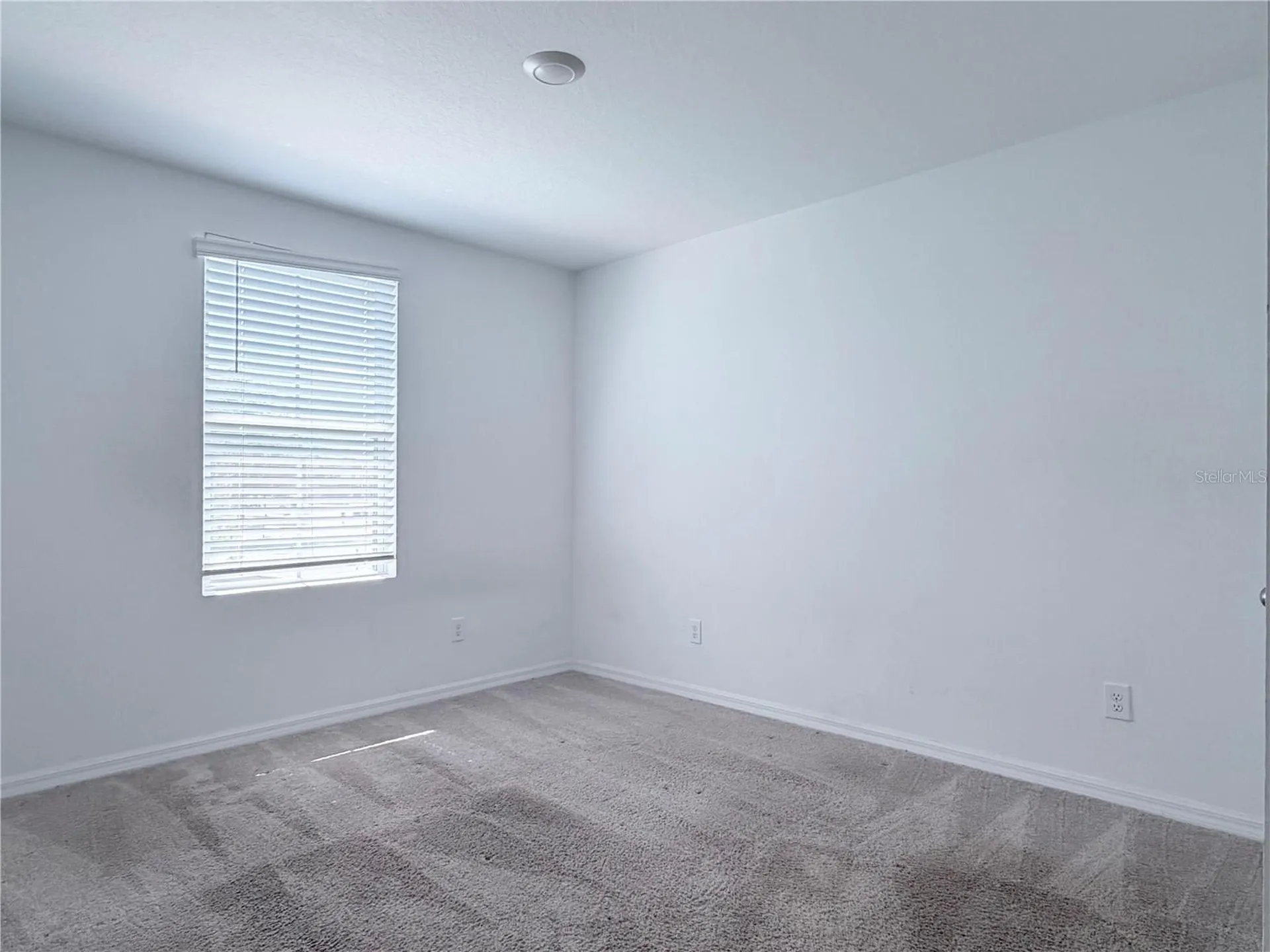 1542 Discovery Street Davenport FL 33896