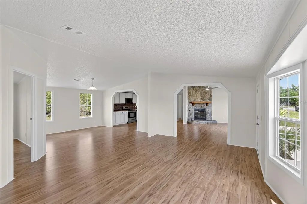 9150 Wood Terrace Drive Tampa FL 33637