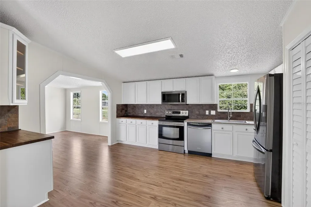 9150 Wood Terrace Drive Tampa FL 33637