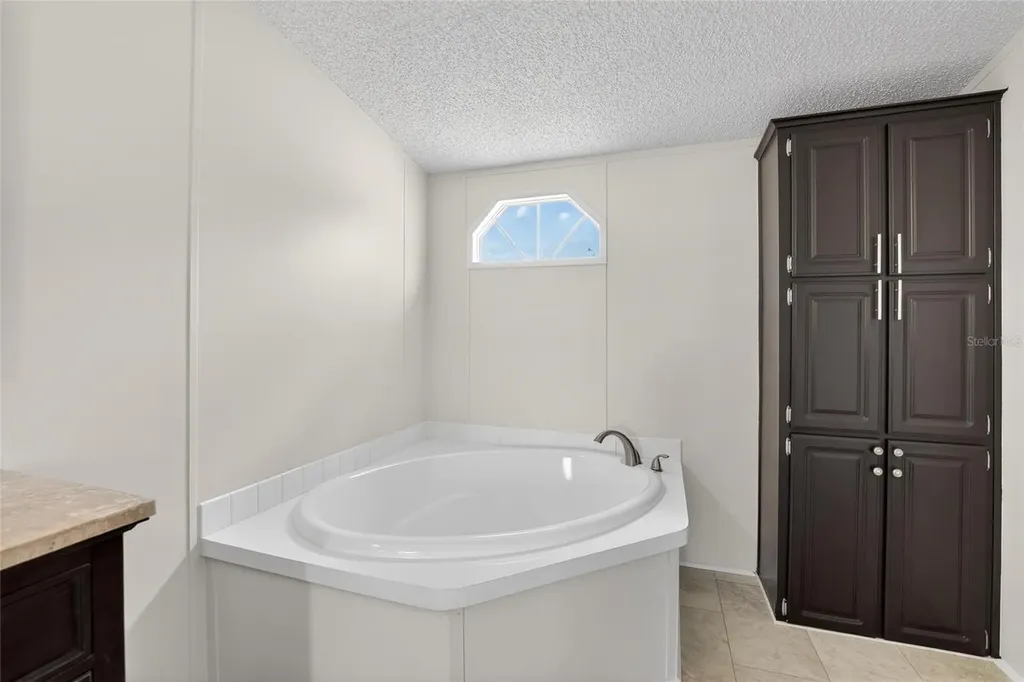 9150 Wood Terrace Drive Tampa FL 33637