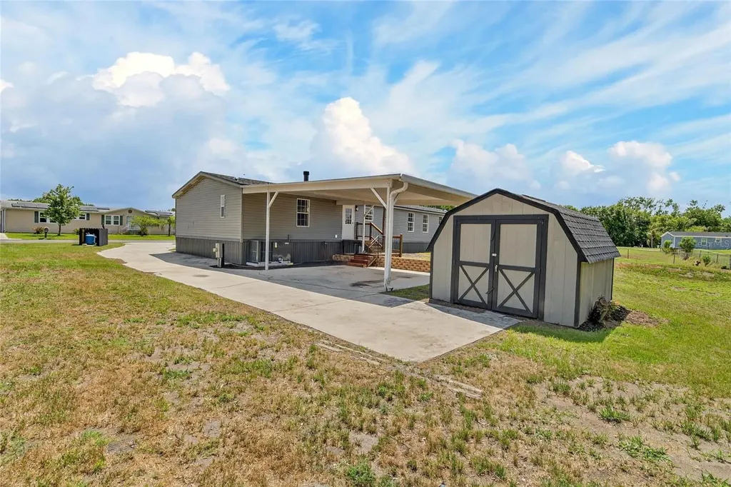9150 Wood Terrace Drive Tampa FL 33637