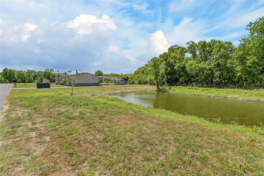 9150 Wood Terrace Drive Tampa FL 33637