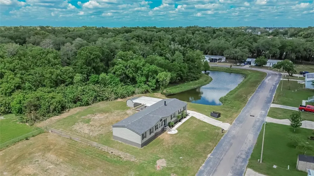 9150 Wood Terrace Drive Tampa FL 33637