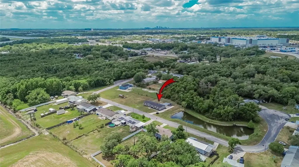 9150 Wood Terrace Drive Tampa FL 33637