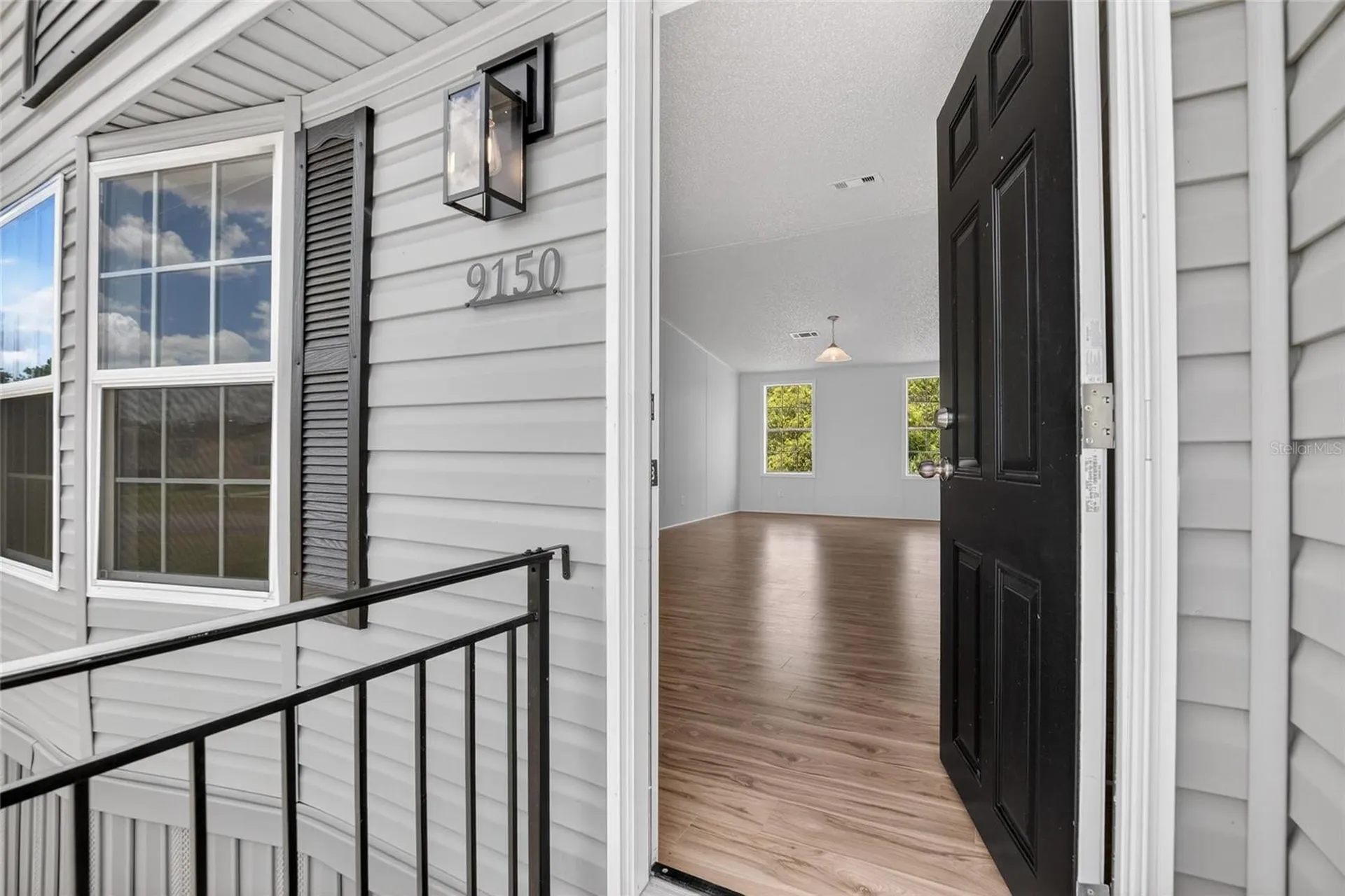 9150 Wood Terrace Drive Tampa FL 33637