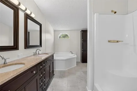 9150 Wood Terrace Drive Tampa FL 33637