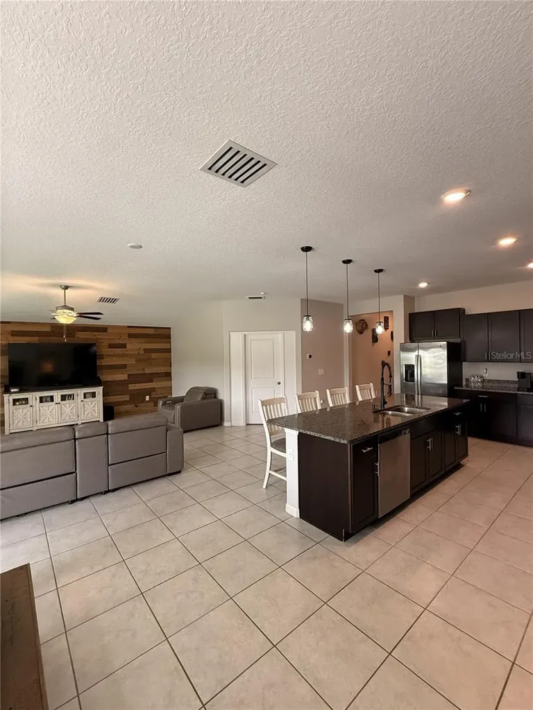146 Rain Berry Avenue Ruskin FL 33570