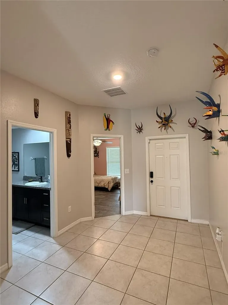 146 Rain Berry Avenue Ruskin FL 33570