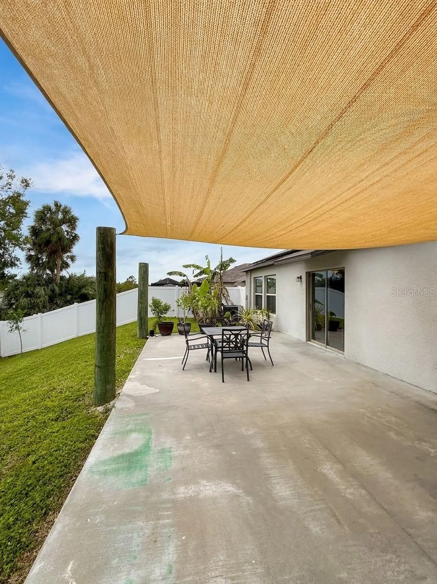 146 Rain Berry Avenue Ruskin FL 33570