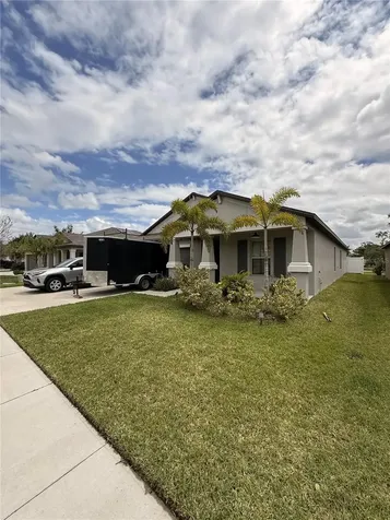146 Rain Berry Avenue Ruskin FL 33570