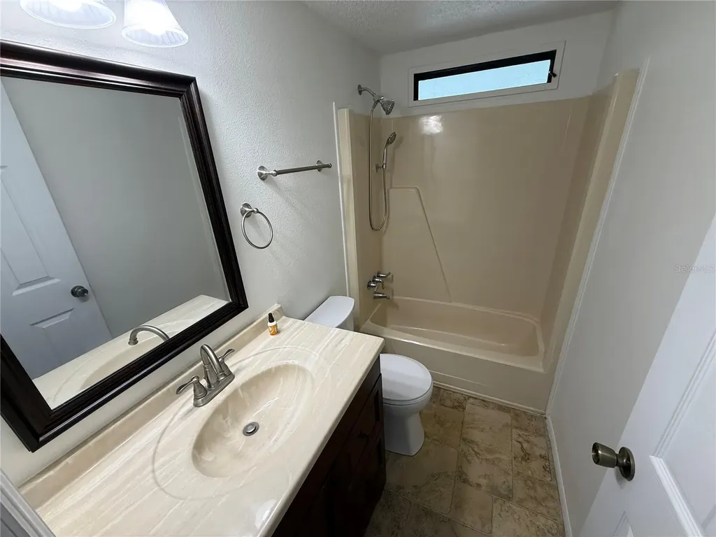 8 Robin Road Wildwood FL 34785
