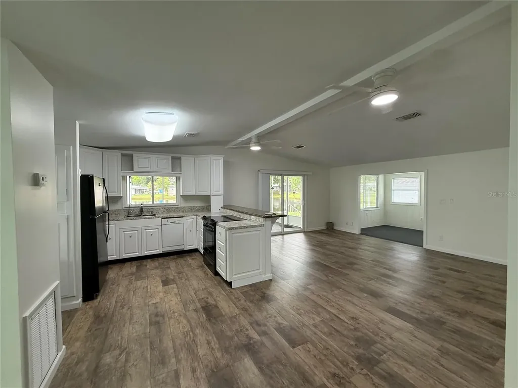 8 Robin Road Wildwood FL 34785