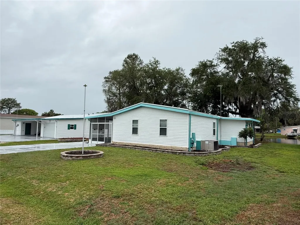 8 Robin Road Wildwood FL 34785