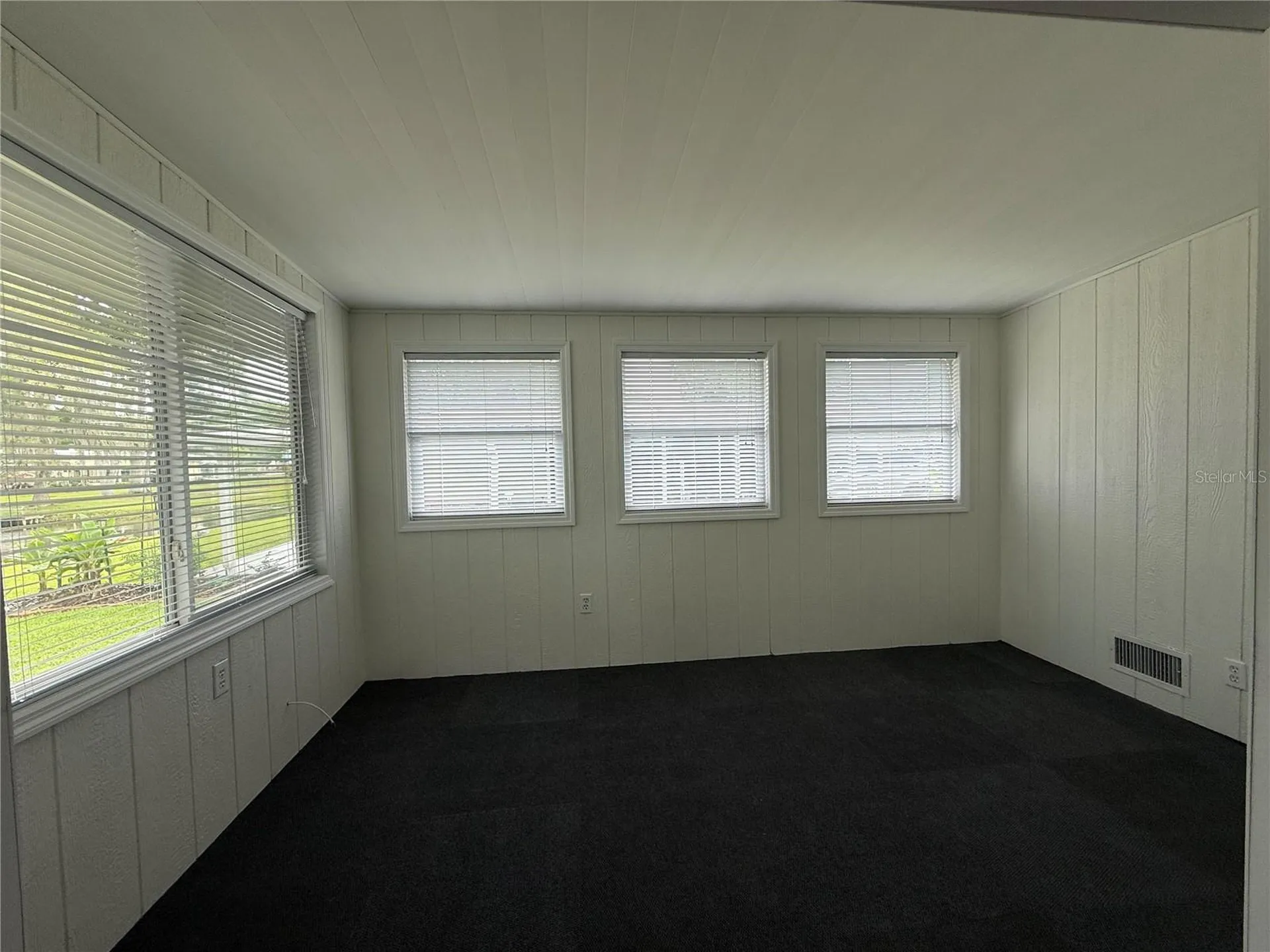 8 Robin Road Wildwood FL 34785